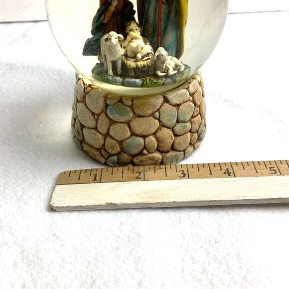 Nativity Action Snow Glitter Globe Christmas Holiday Birth Of Jesus by Rite Aid - Picture 11 of 12